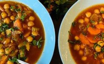 Eldig kikärtssoppa med harissa – kalorisnål