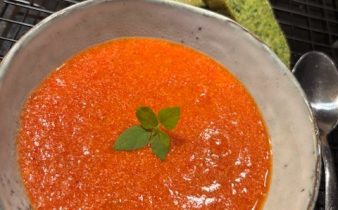 Krämig tomat och paprikasoppa – kalorisnål