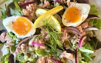 Tonfisksallad med ris – kalorisnål