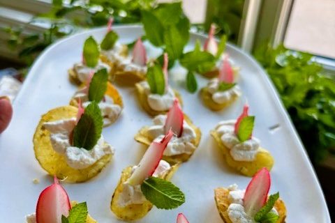 Chips med pepparrotsröra