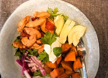 Kryddig kycklingbowl – kalorisnål